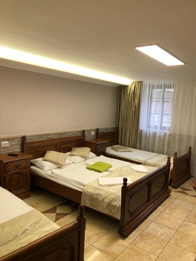 Mosoly Apartman Szeged Esterno foto