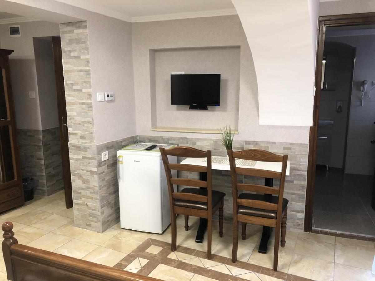 Mosoly Apartman Szeged Esterno foto