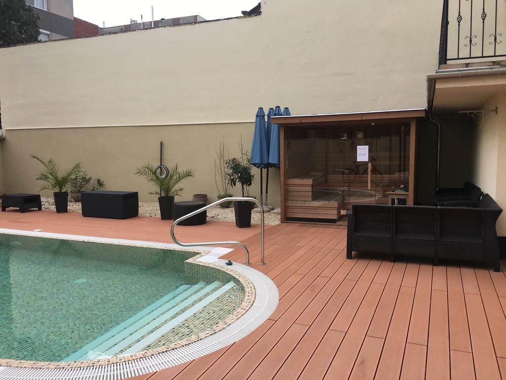 Mosoly Apartman Szeged Esterno foto