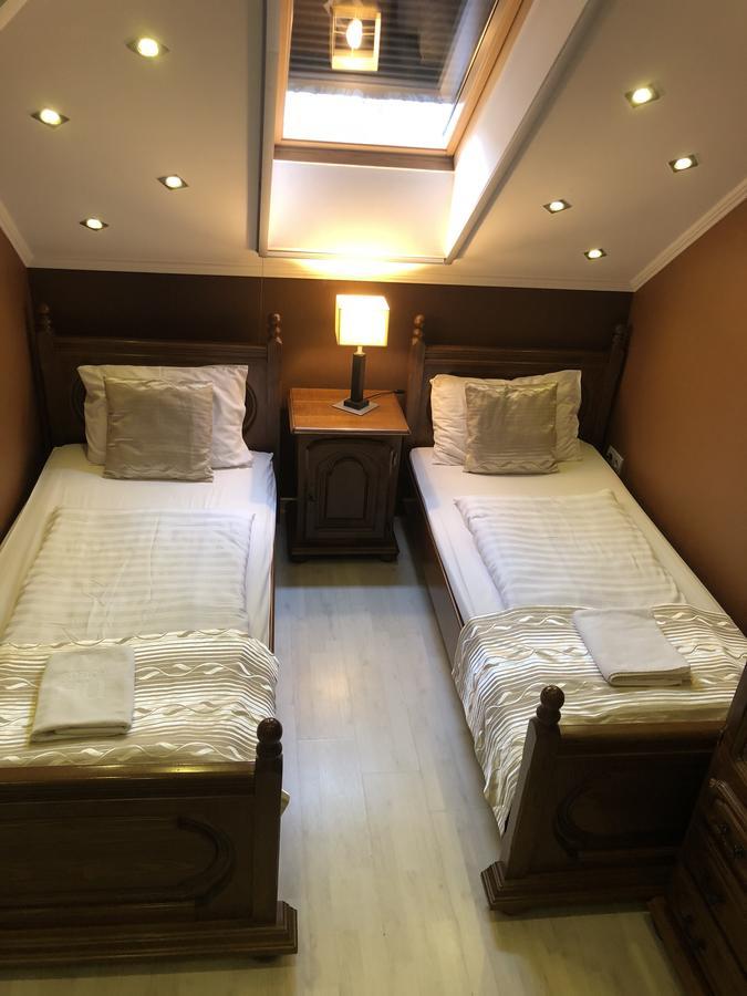 Mosoly Apartman Szeged Esterno foto