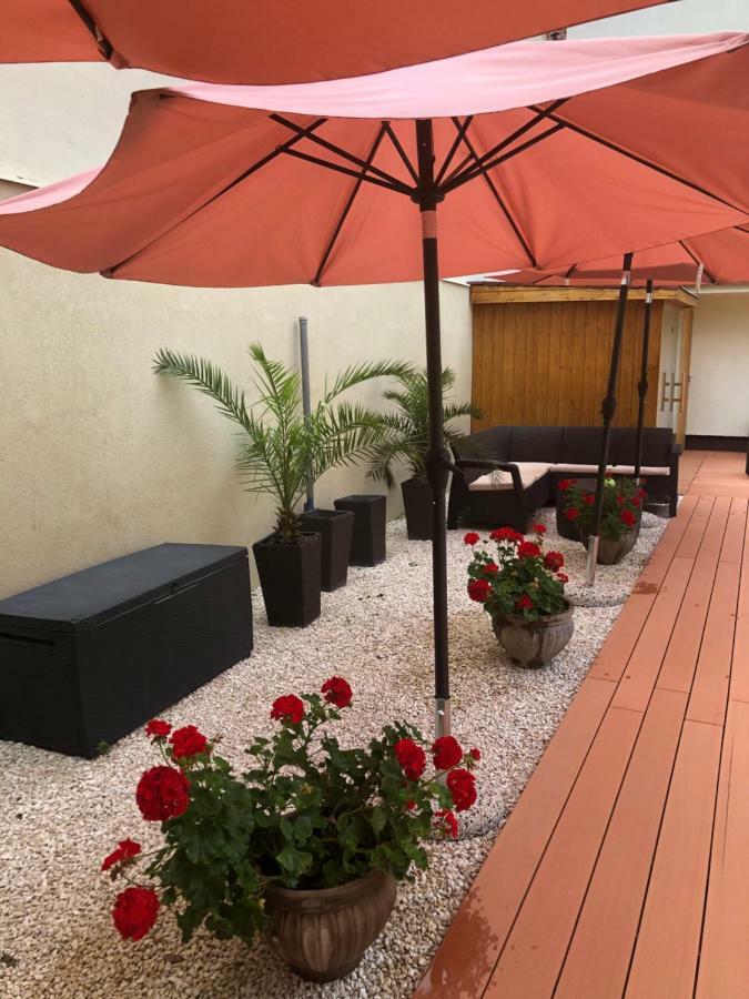 Mosoly Apartman Szeged Esterno foto